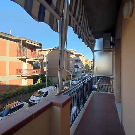 Casa Mare Luigi 公寓